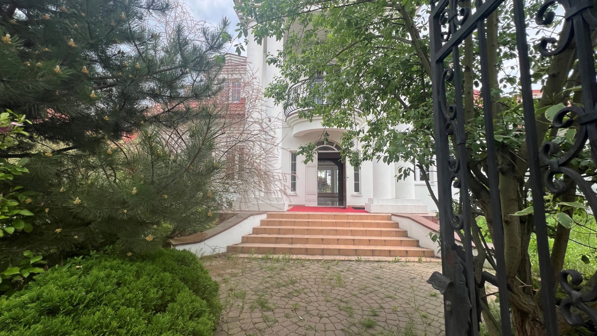 Dom na sprzedaż