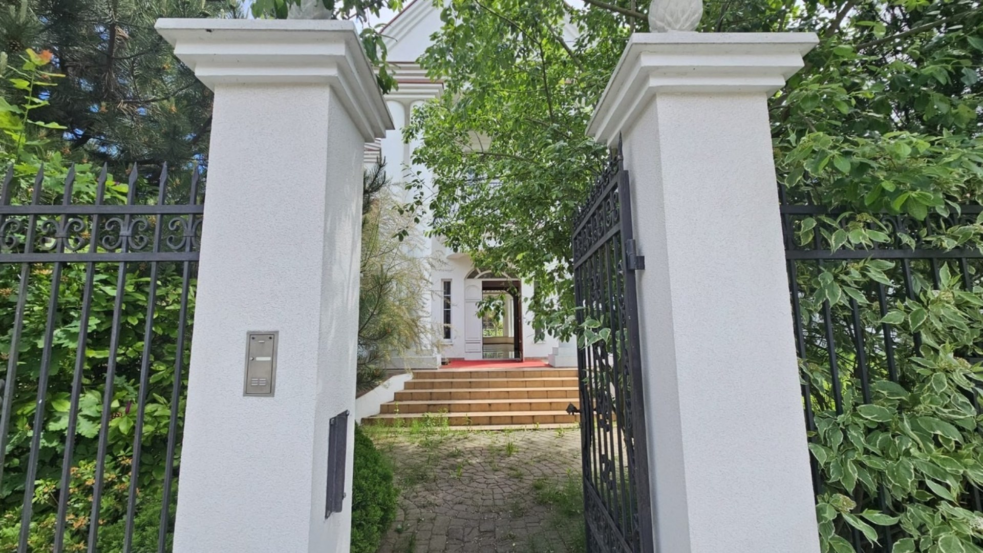 Dom na sprzedaż
